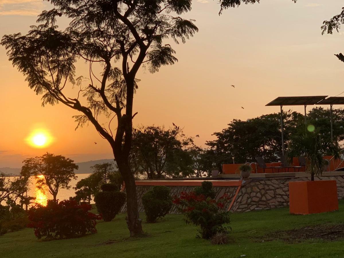 Samuka Island Retreat Villa Jinja Eksteriør bilde